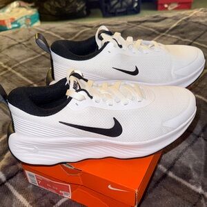 Nike Men’s Promina Shoes Size 7 New!!